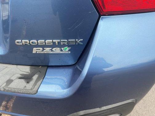 Quartz Blue Pearl 2016 Subaru Crosstrek 2.0i Limited