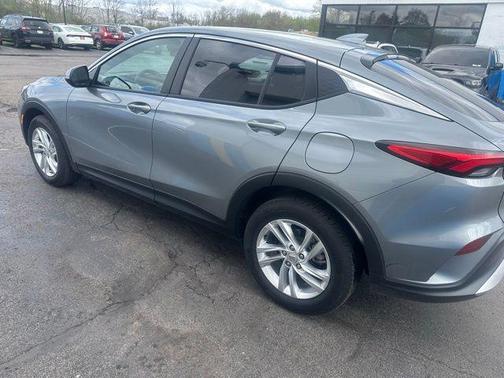 Moonstone Gray Metallic 2025 Buick Envista Preferred