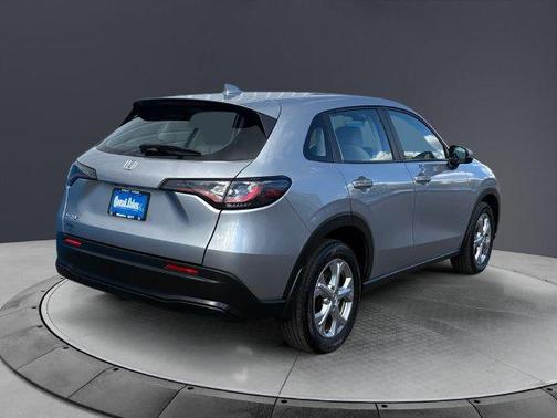 Lunar Silver Metallic 2024 Honda HR-V LX