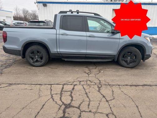 Sonic Gray Pearl 2023 Honda Ridgeline Black Edition