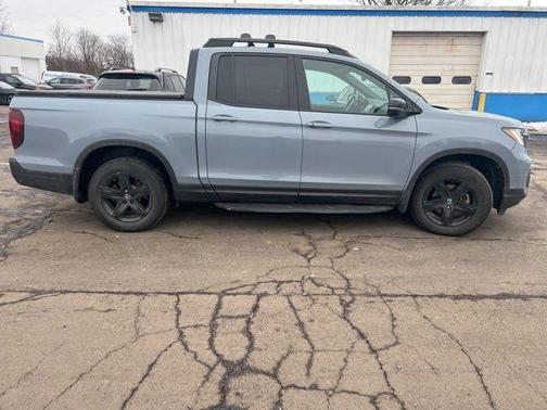 2023 Honda Ridgeline Black Edition
