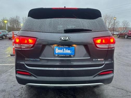 2016 Kia Sorento EX