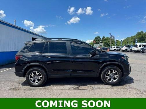 Crystal Black Pearl 2023 Honda Passport TrailSport