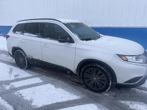 2020 Mitsubishi Outlander SEL
