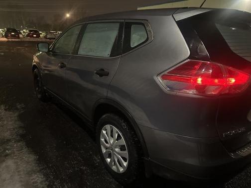 2016 Nissan Rogue S