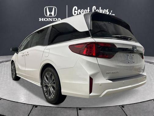 Platinum White Pearl 2026 Honda Odyssey Touring