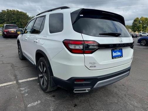 2023 Honda Pilot Touring