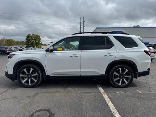 2023 Honda Pilot Touring