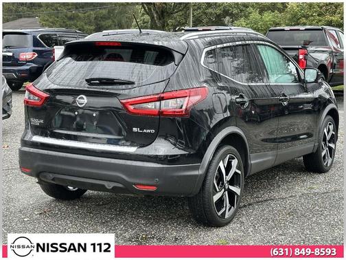 2022 Nissan Rogue Sport SL