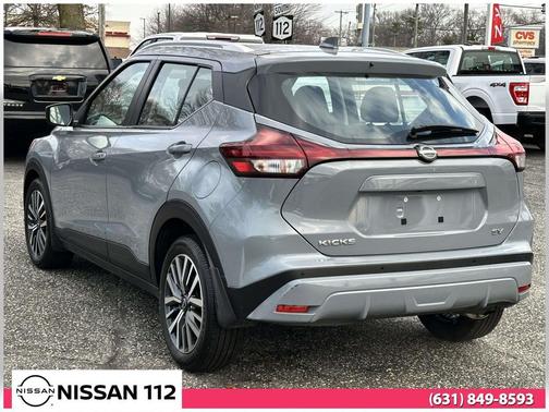 2023 Nissan Kicks SV