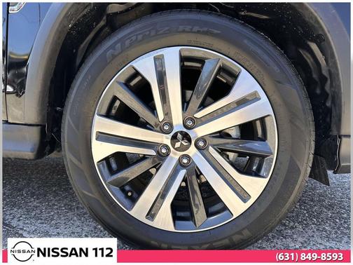 Labrador Black Pearl 2025 Mitsubishi Outlander Sport 2.0 ES