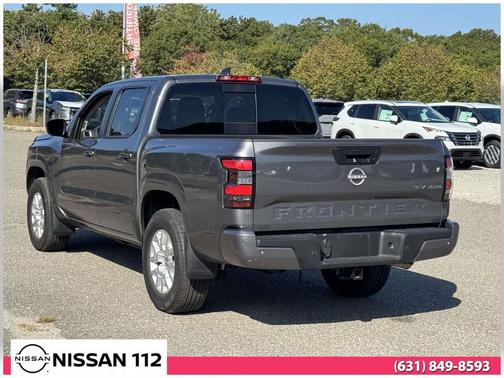 2024 Nissan Frontier SV