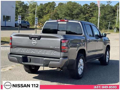 2024 Nissan Frontier SV