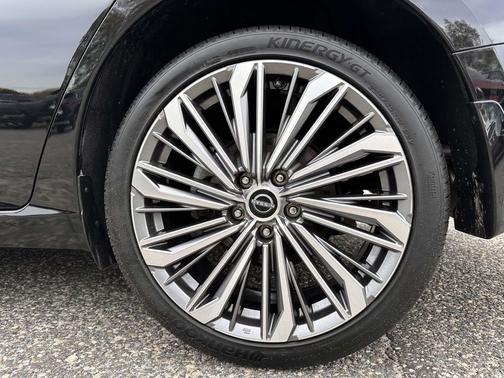 Super Black 2023 Nissan Altima 2.5 SL