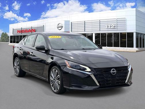 Super Black 2023 Nissan Altima 2.5 SL