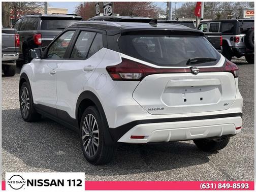 Aspen White 2023 Nissan Kicks SV