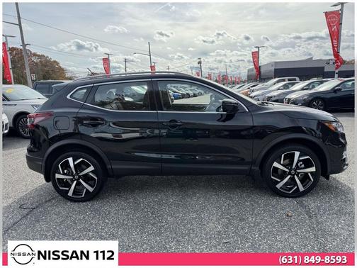 2022 Nissan Rogue Sport SL
