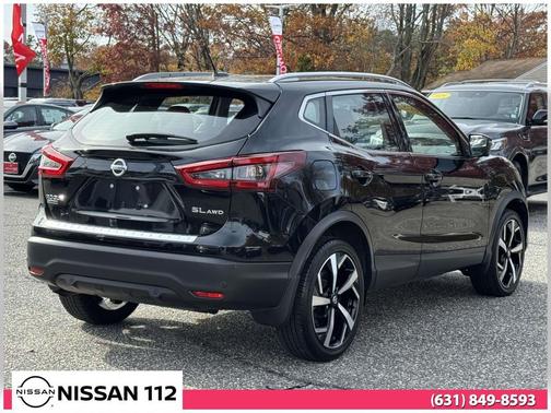 2022 Nissan Rogue Sport SL
