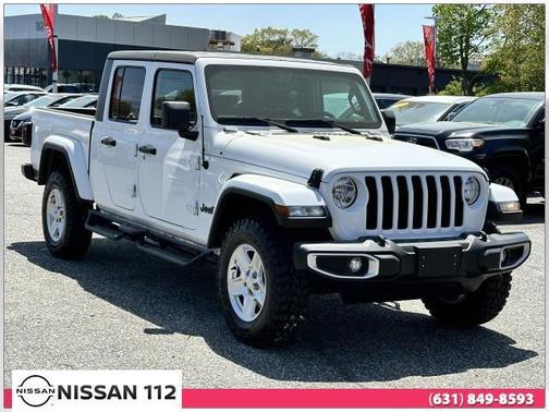 2023 Jeep Gladiator Sport