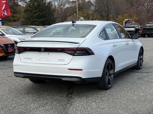 2024 Honda Accord Hybrid Base