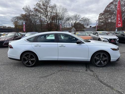 2024 Honda Accord Hybrid Base