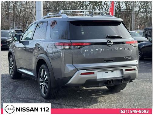 2023 Nissan Pathfinder Platinum 4WD