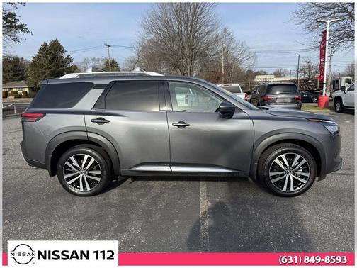 2023 Nissan Pathfinder Platinum 4WD