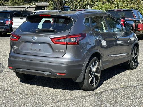 2022 Nissan Rogue Sport SL
