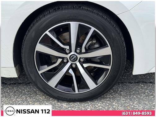 2023 Nissan Maxima SV