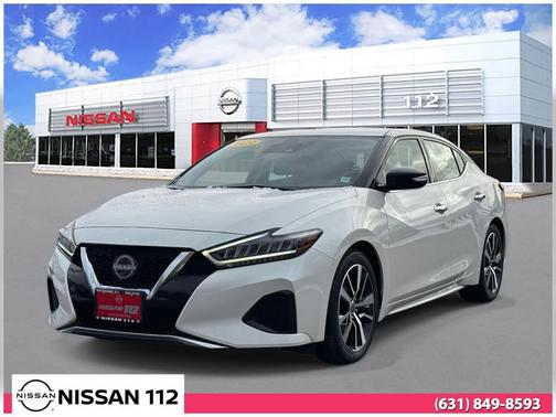2023 Nissan Maxima SV