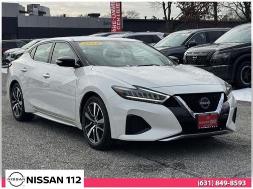 2023 Nissan Maxima SV