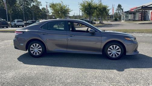 2020 Toyota Camry Hybrid LE