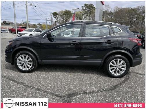 2022 Nissan Rogue Sport SV