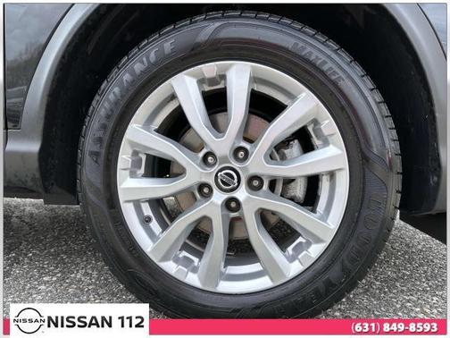 2022 Nissan Rogue Sport SV