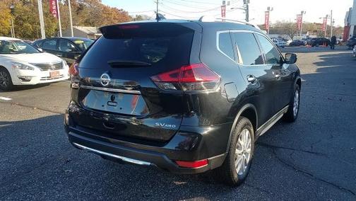 2018 Nissan Rogue SV