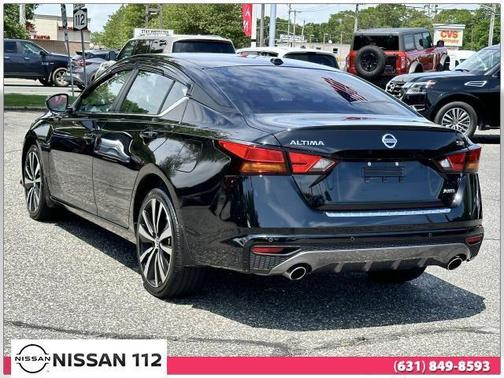 2022 Nissan Altima 2.5 SR