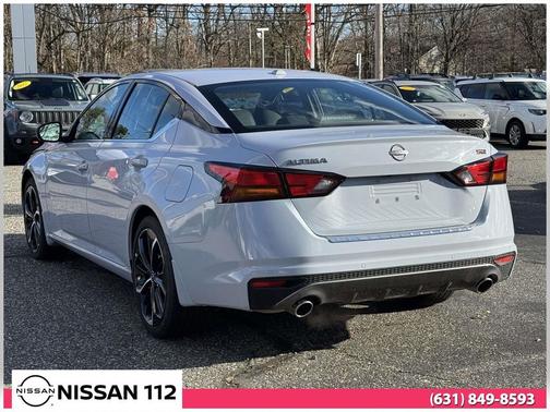 2025 Nissan Altima SR FWD