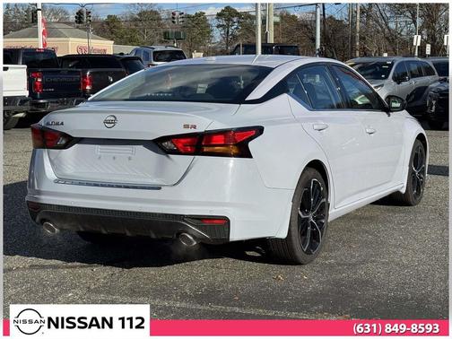 2025 Nissan Altima SR FWD