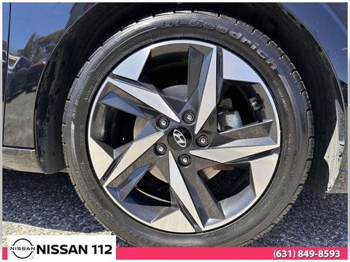Onyx Black 2023 Hyundai ELANTRA SEL