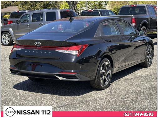 Onyx Black 2023 Hyundai ELANTRA SEL
