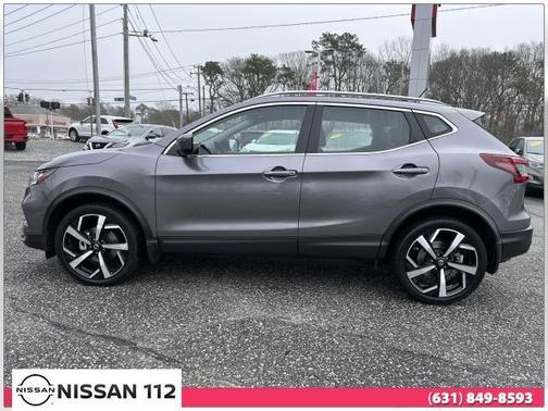 2022 Nissan Rogue Sport SL
