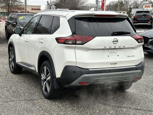 2021 Nissan Rogue SL