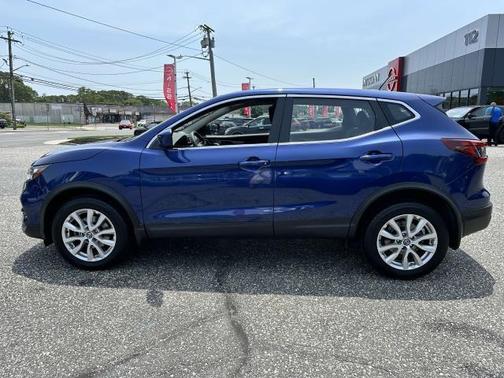 2022 Nissan Rogue Sport S
