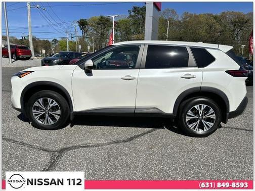 2022 Nissan Rogue SV