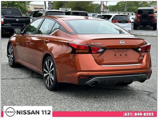 2022 Nissan Altima 2.0 SR