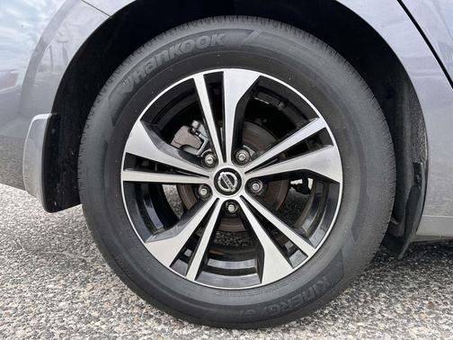Gun Metallic 2023 Nissan Sentra SV