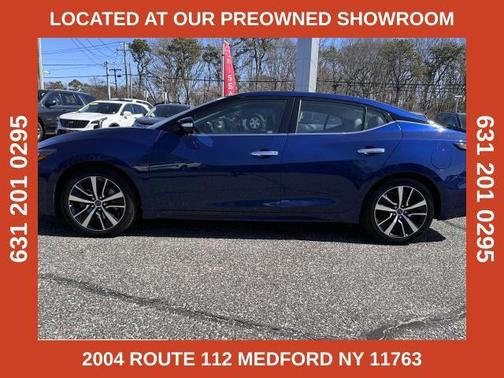 2023 Nissan Maxima SV
