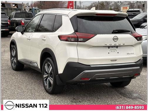 Pearl White Tricoat 2023 Nissan Rogue SL