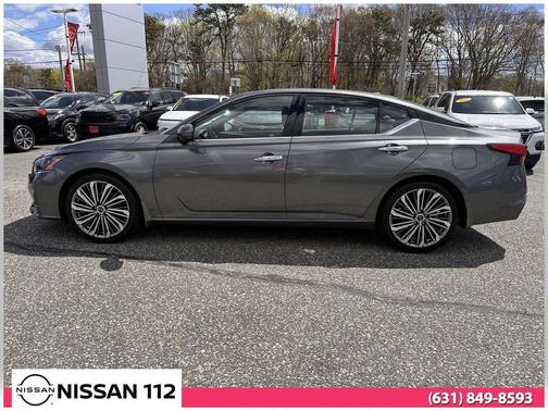 Gun Metallic 2023 Nissan Altima 2.5 SL