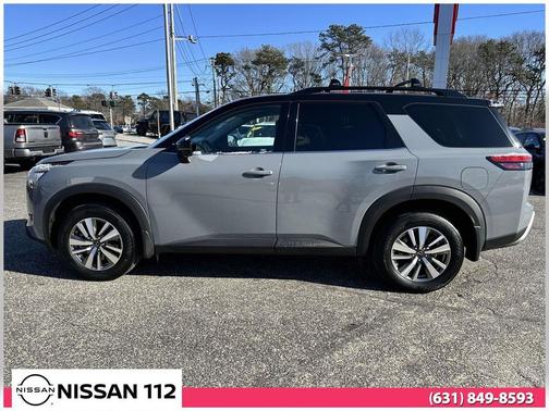 2025 Nissan Pathfinder SL 4WD